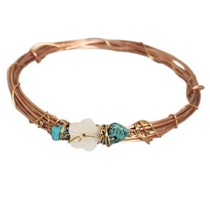 Handmade Copper Wire Turquoise Chip & Mother of Pearl Hibiscus Flower Bangle